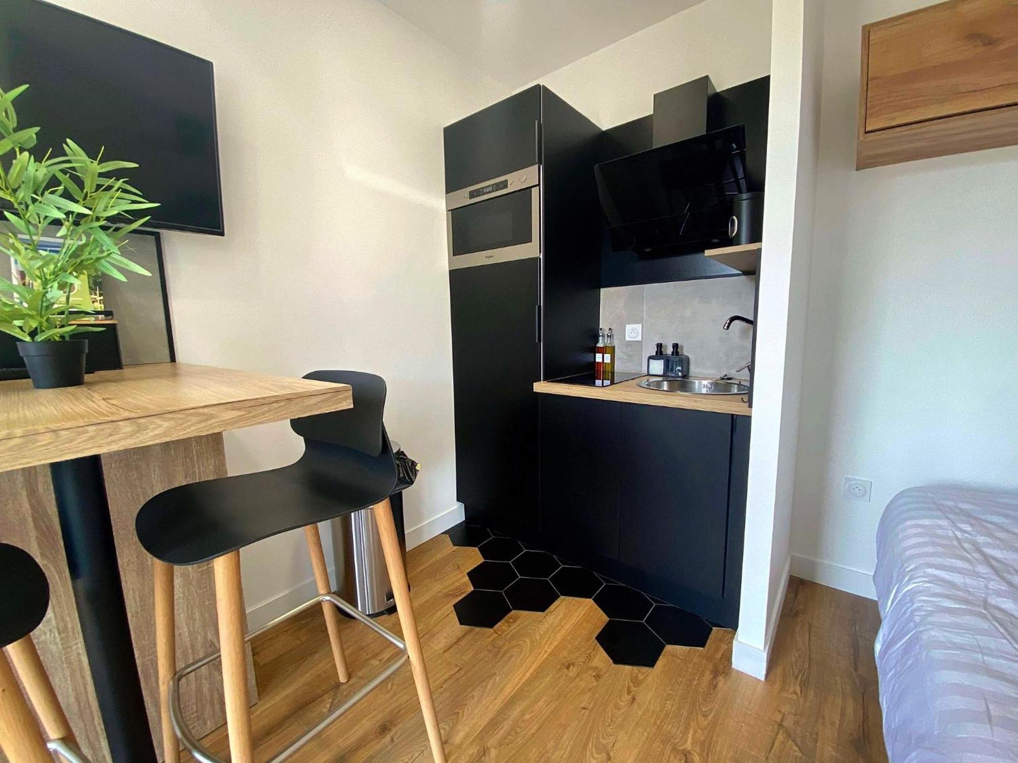 Studio Premium, A 50M Du Lac D'Ardres Avec Terrasse Extérieur photo